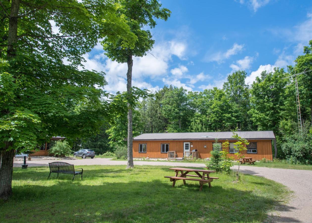 Madawaska Lodge-Cottage Kültér fotó