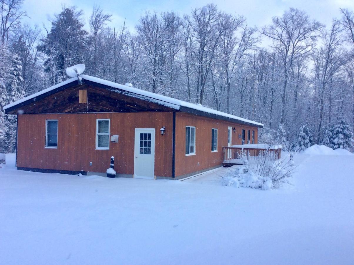 Madawaska Lodge-Cottage Kültér fotó